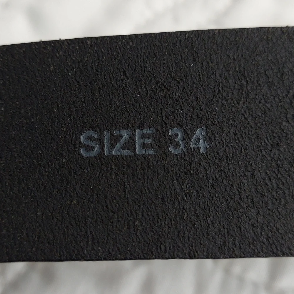 Dockers Elegant Black Soft Leather Men's Belt, Silver Buckle, Size 34, EUC